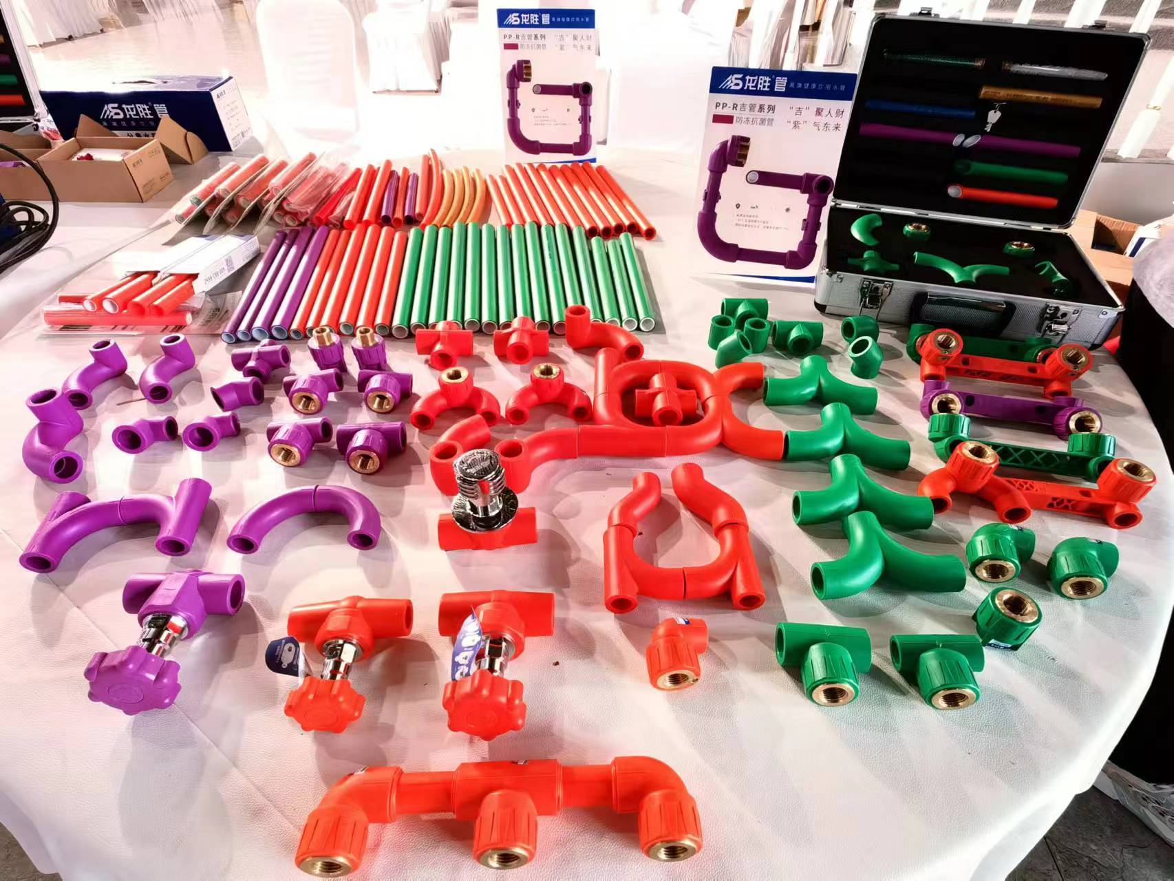 熱烈祝賀龍勝管蘭考家裝管道市場交流會圓滿舉行！