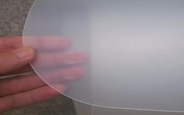 pc和pvc有什么區(qū)別嗎？6點(diǎn)不同，你知道幾個(gè)？